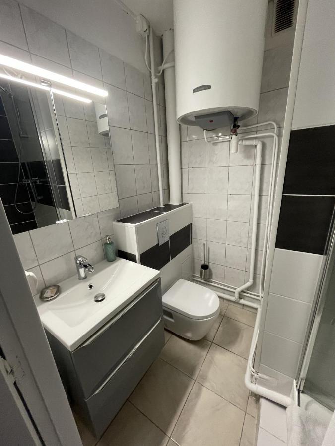 Tegmen, Joli Appartement Au Calme Caen Zewnętrze zdjęcie